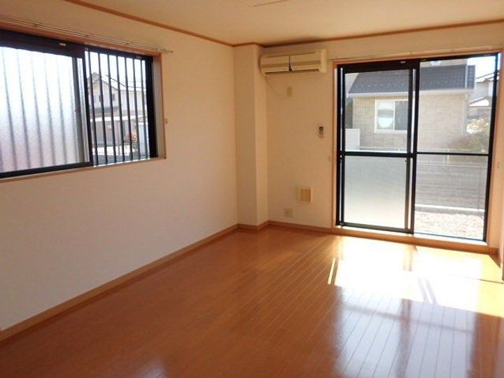 岐阜県大垣市墨俣町二ツ木(アパート)の賃貸物件の居間