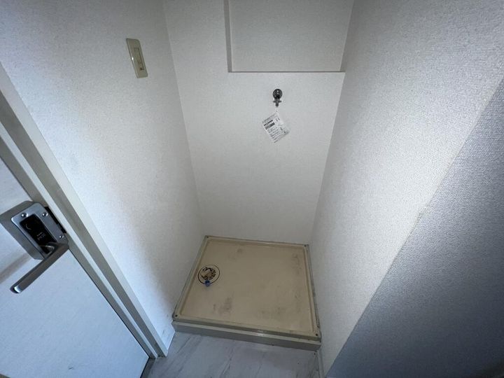 エステート鶴見の玄関