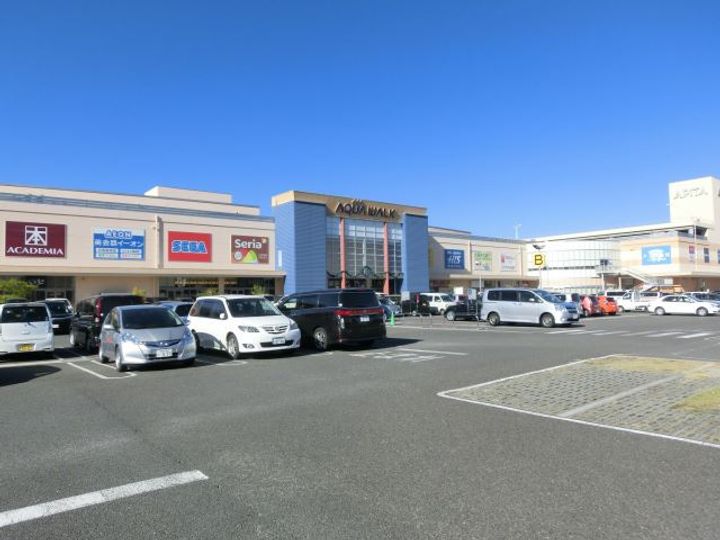 津田ハイツ 西棟の周辺