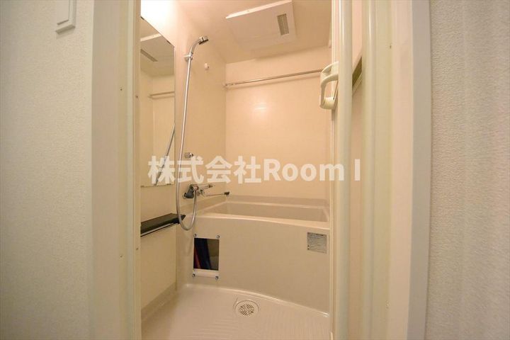 プレサンス堺筋本町エグゼブランの風呂