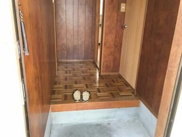 静岡県焼津市道原(一戸建)の賃貸物件の玄関