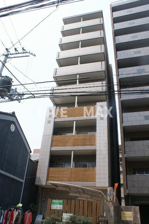 グランステージ京都四条の外観