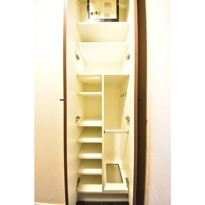 ハーモニーレジデンス浅草#002の玄関