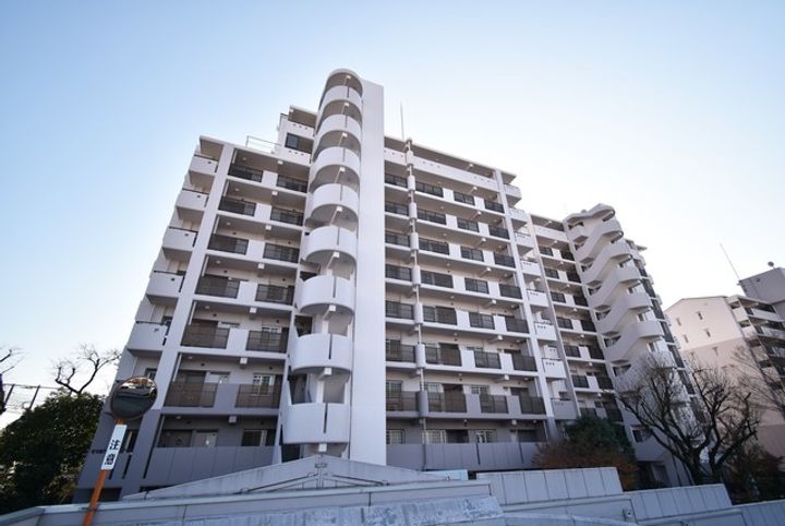 URサンヴァリエ桜堤の外観