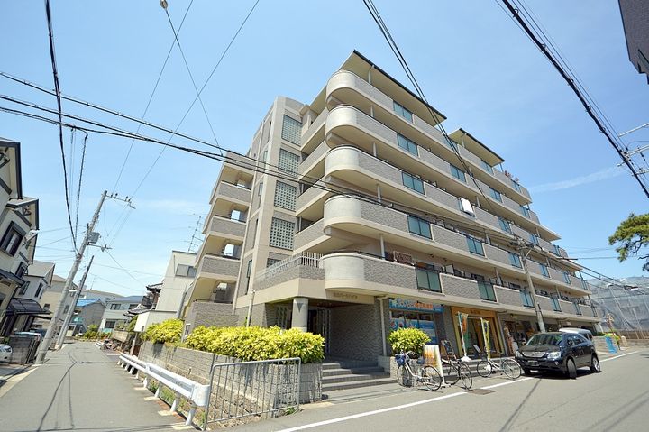 枚方パークハイツの外観