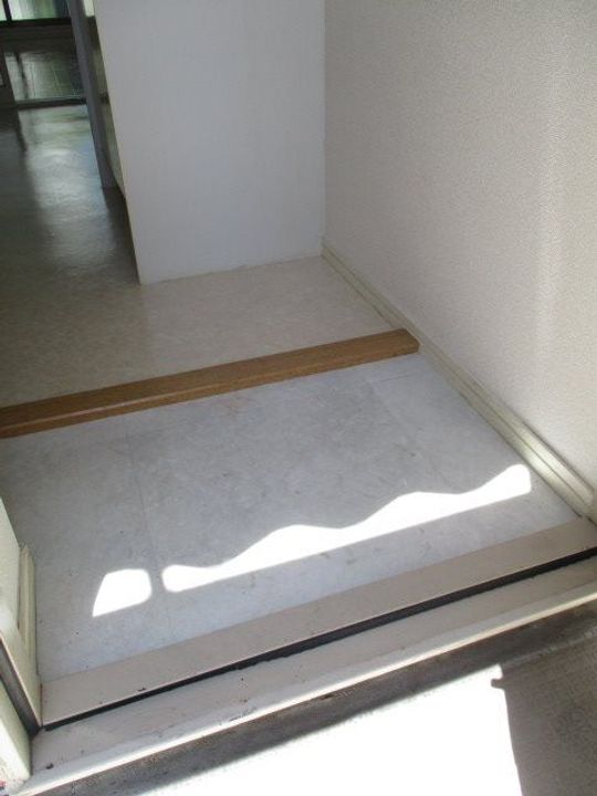 神奈川県横浜市戸塚区汲沢1(マンション)の賃貸物件の玄関