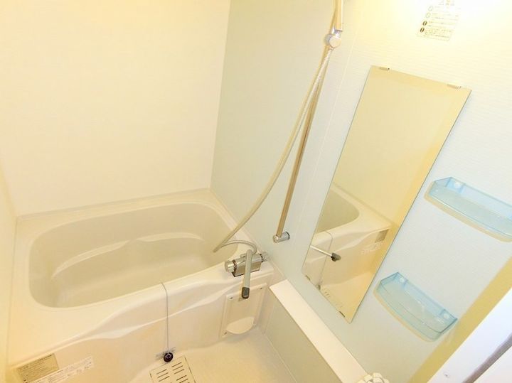 プレサンスタワー北浜の風呂