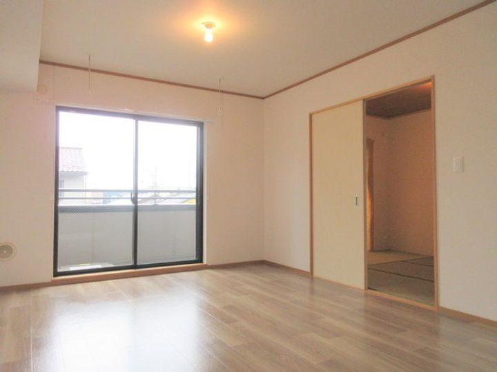 東京都足立区梅田5(マンション)の賃貸物件の居間