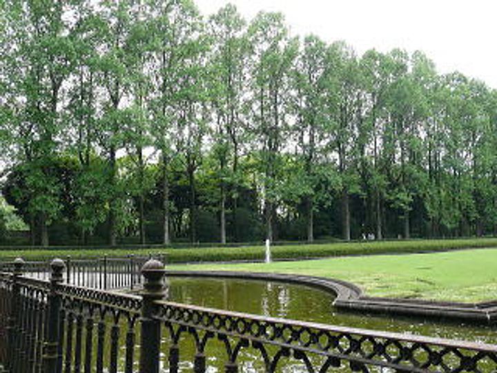 ブラン・ノワールAの周辺