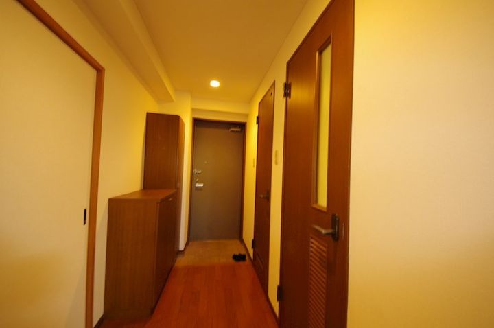 ブランフローレの玄関