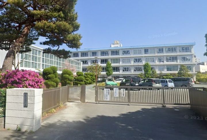 ハルモニアの周辺