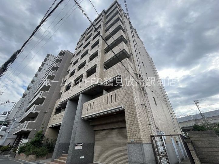 パークモダン高井田の外観