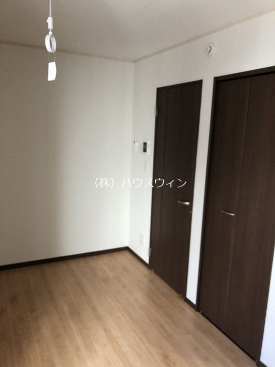 埼玉県春日部市八丁目(アパート)の賃貸物件の居間