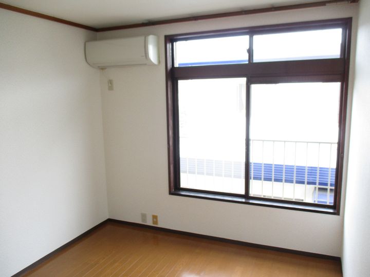 東京都八王子市大塚(アパート)の賃貸物件の居間