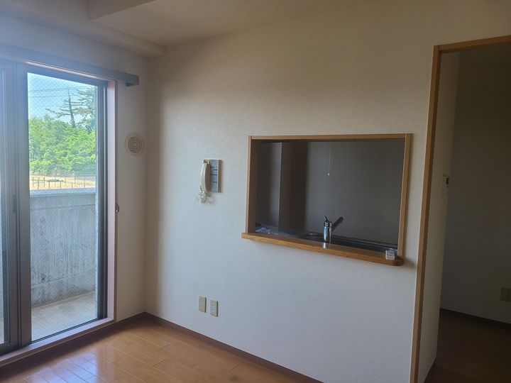 新潟県新潟市西区五十嵐東3(マンション)の賃貸物件の居間