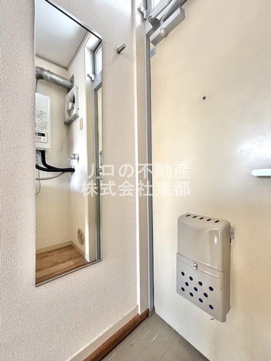 エステートピア五月台の玄関