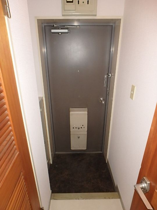 ベルハイツ大谷の玄関