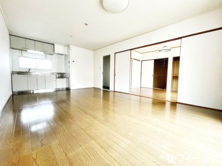 アーバンコート北沖洲の居間