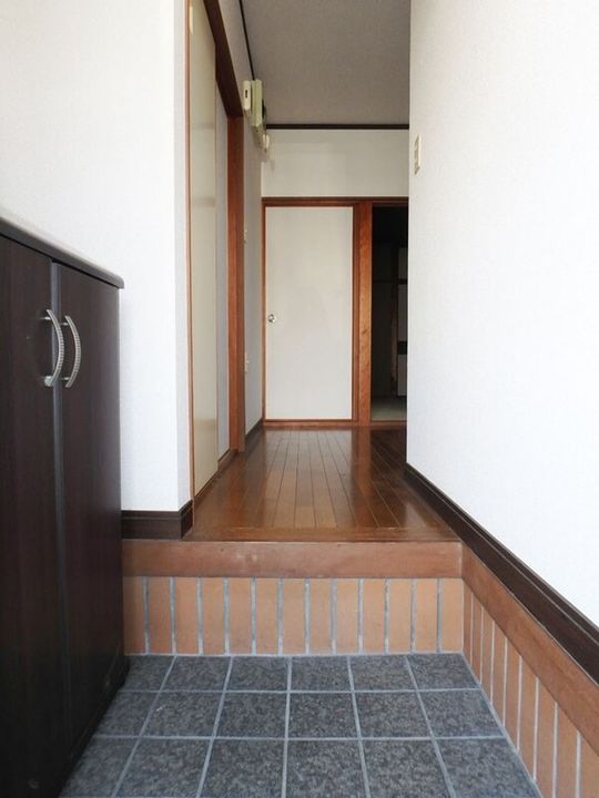 三重県松阪市荒木町(一戸建)の賃貸物件の玄関