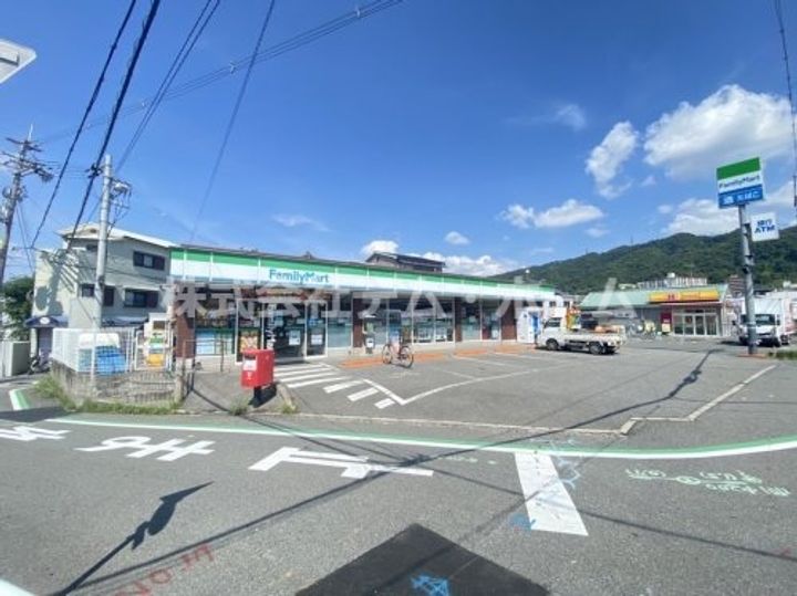 フリューゲルせいざんの周辺