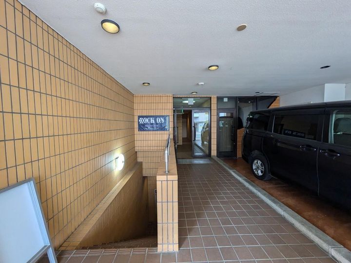 RI本町ビルの地図