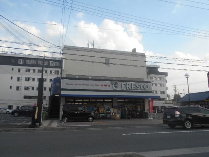 シャリマー西大路の周辺