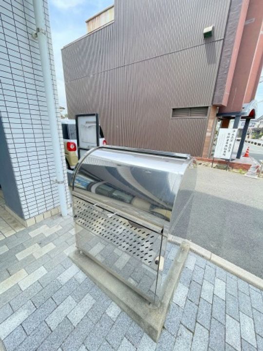 メルヴェイユ(矢野)の周辺