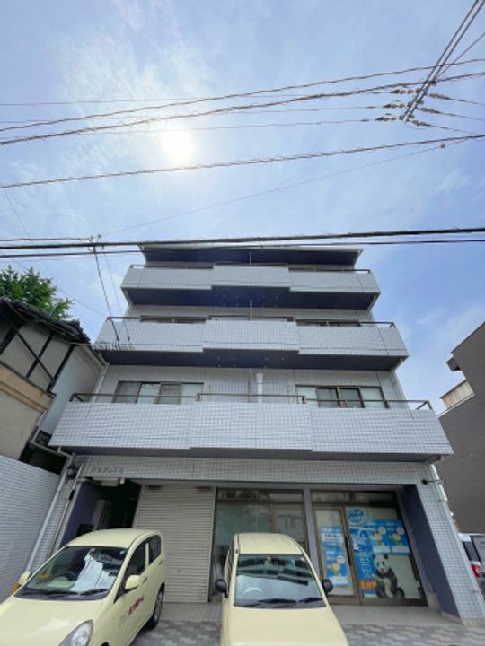 メルヴェイユ(矢野)の周辺