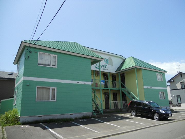 スプリングハイツの外観