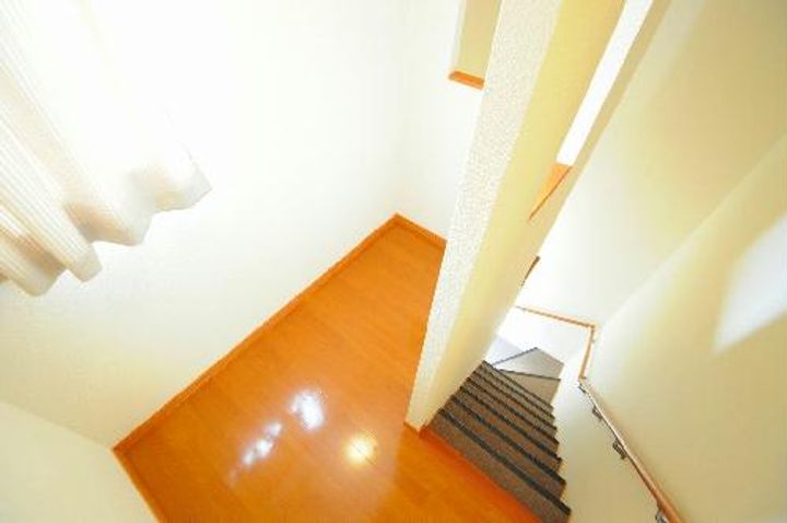 レオパレスエスペーロの玄関