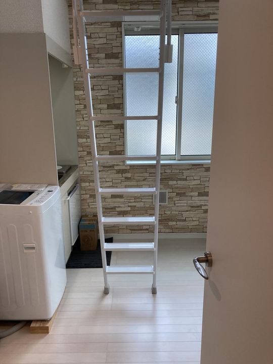 ラフィーネ新子安の居間