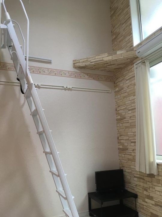 ラフィーネ新子安の居間