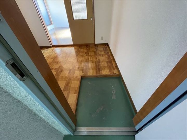 サンクチュアリーの玄関