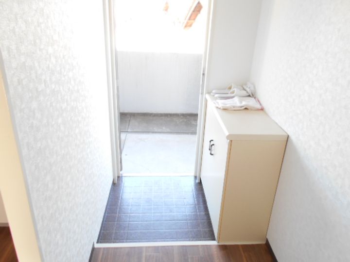サンデュー和泉砂川の玄関