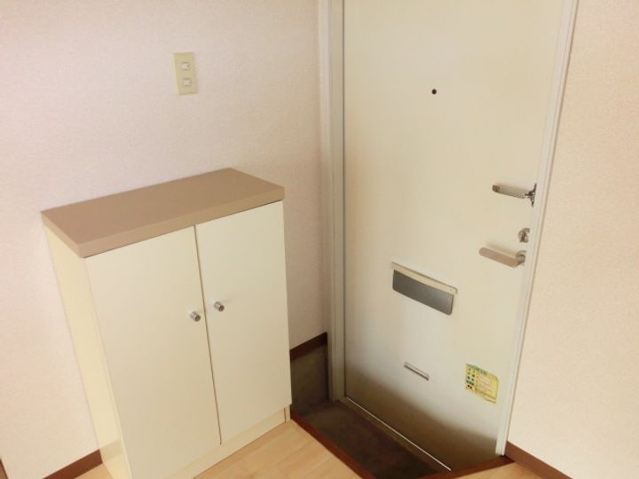 栃木県佐野市赤坂町(アパート)の賃貸物件の玄関