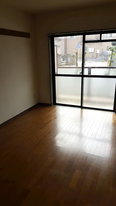 ビエント内海の居間