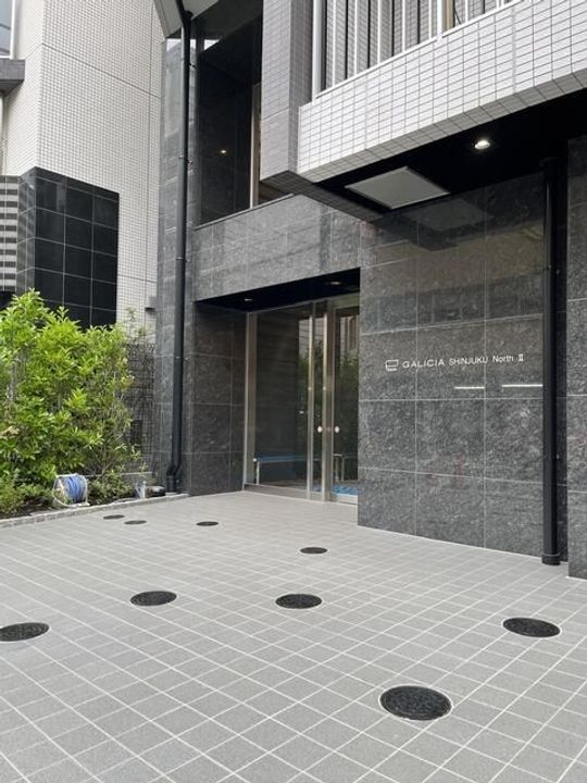 東京都新宿区百人町2(マンション)の賃貸物件の地図