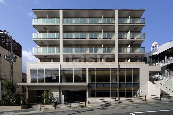 アーバンエース六甲山田パルの外観