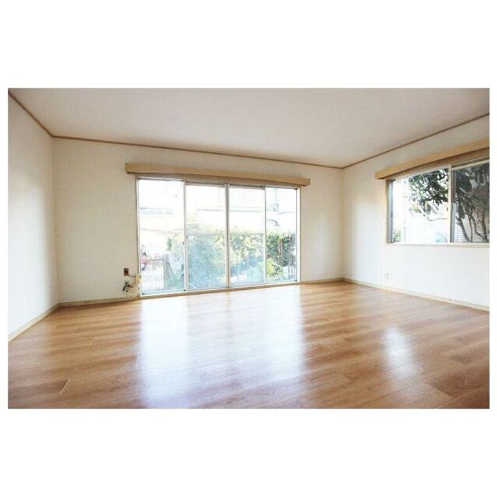 神奈川県小田原市扇町5(一戸建)の賃貸物件の居間