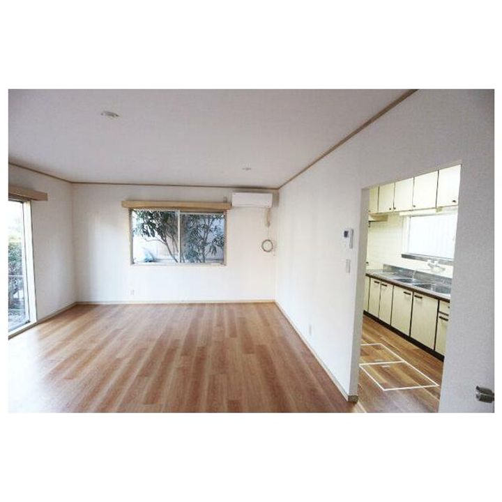 神奈川県小田原市扇町5(一戸建)の賃貸物件の居間