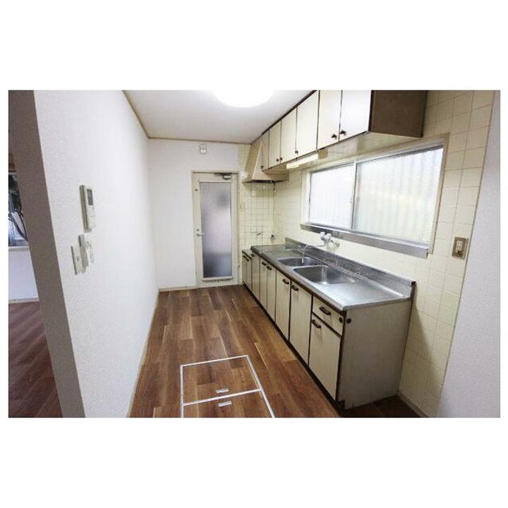 神奈川県小田原市扇町5(一戸建)の賃貸物件のキッチン