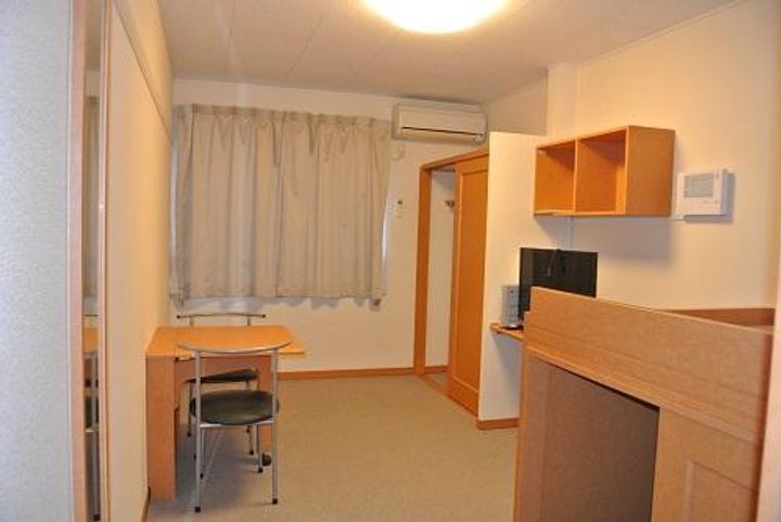 レオパレスブラン大分の居間