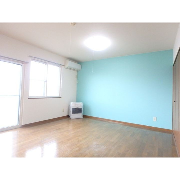 ニュータウン大雄Dの居間