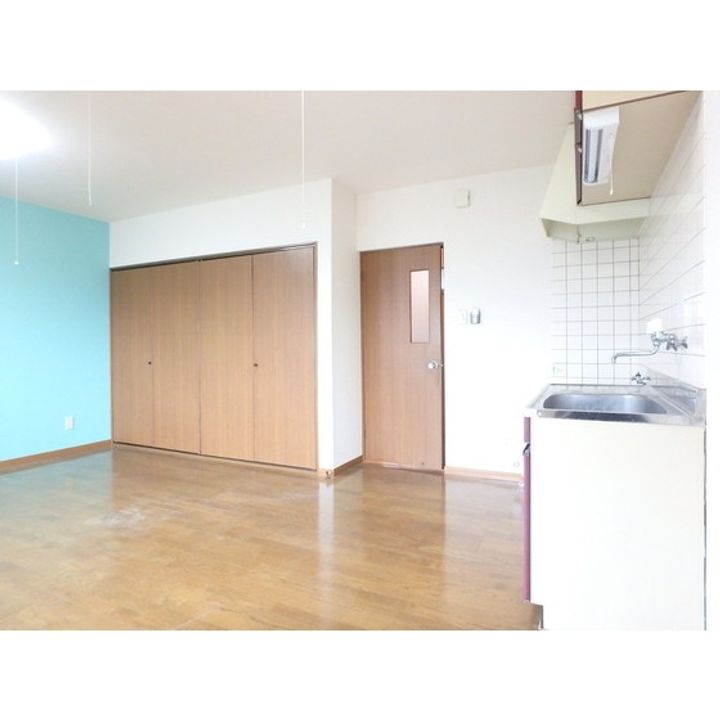 ニュータウン大雄Dの居間