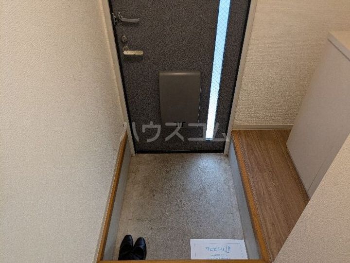 ハイツオクネ 3の玄関