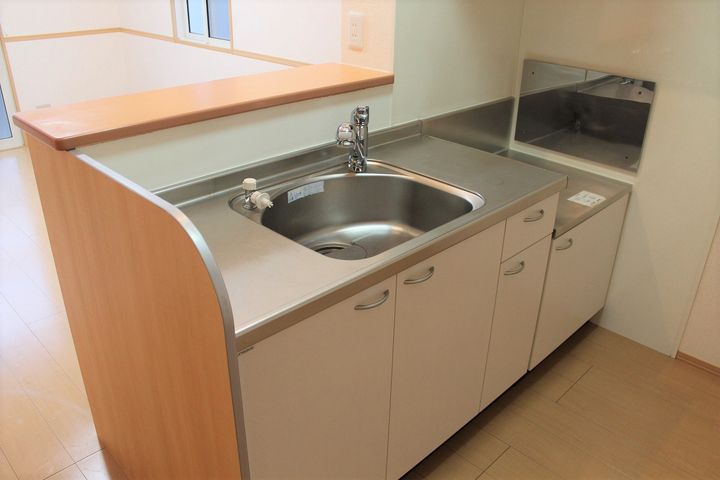 愛知県あま市木田北屋敷(アパート)の賃貸物件のキッチン