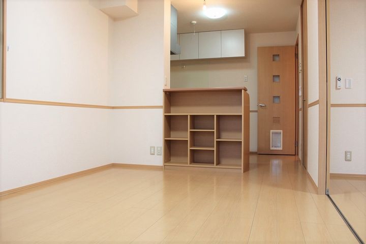 愛知県あま市木田北屋敷(アパート)の賃貸物件の居間