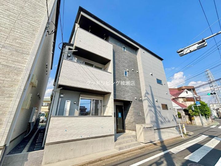 KEIAI RESIDENCE 青井IIの外観