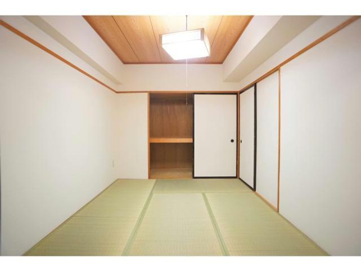 ティアラ神立の居間