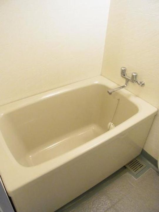 アジュール南まきが原の風呂